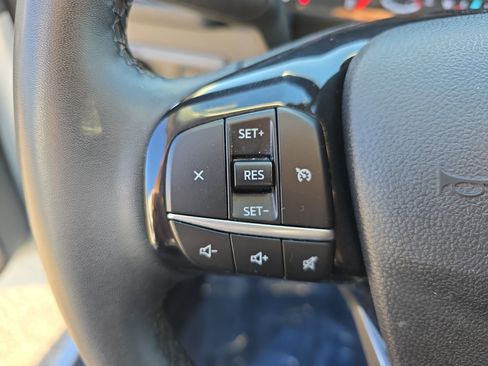 Used 2022 Ford Escape SEL image 19