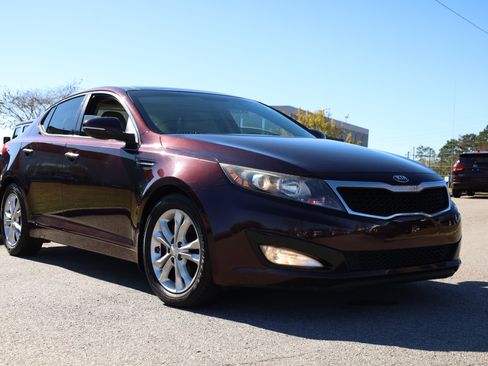 Used 2013 Kia Optima EX w/ Premium Pkg image 7