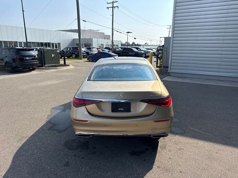 Used 2023 Mercedes-Benz S 500 4MATIC image 4