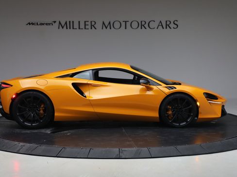 New 2026 McLaren Artura RWD image 8