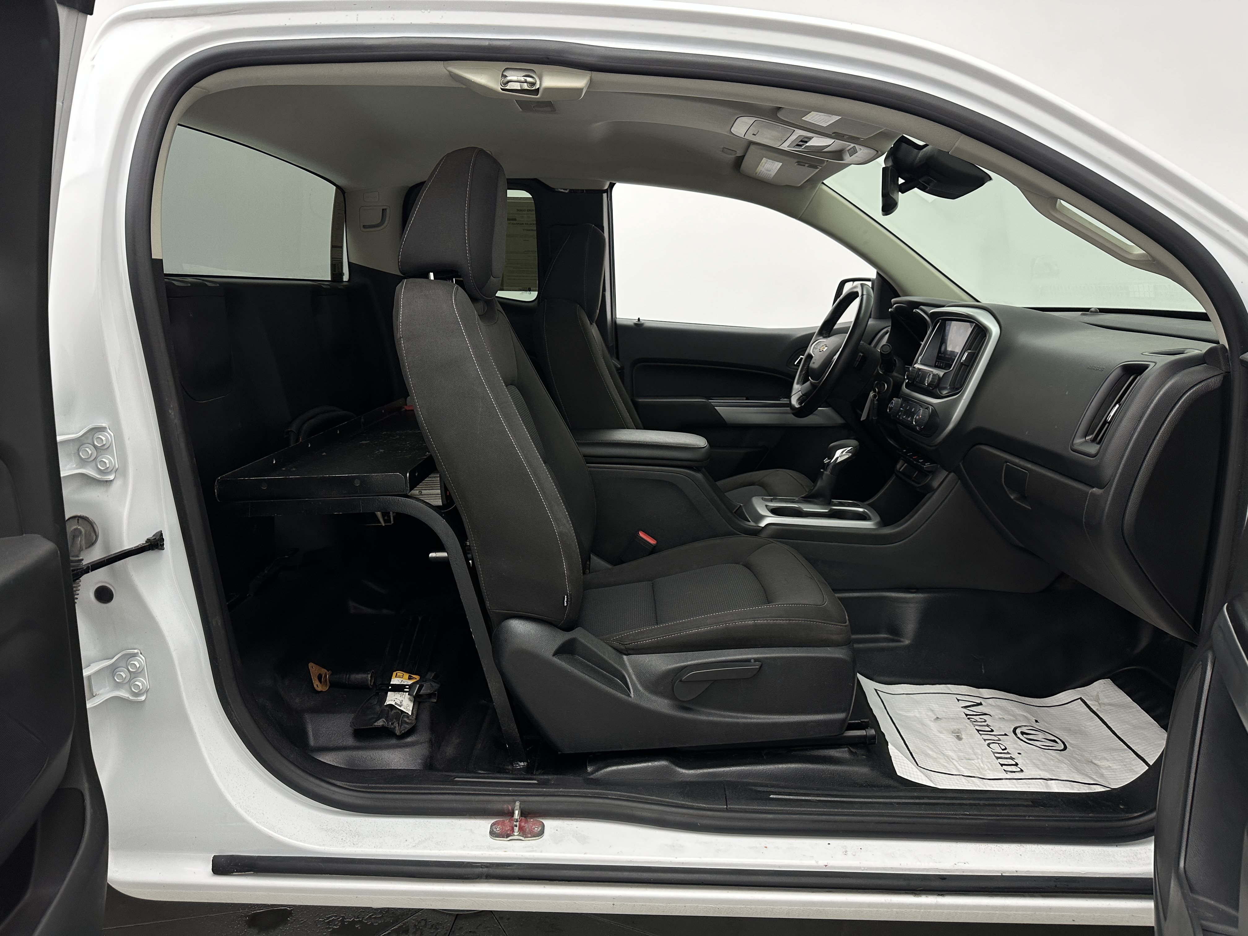 Used 2022 Chevrolet Colorado LT w/ Fleet Safety Package RWD image 33