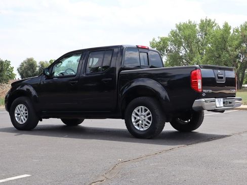 Used 2014 Nissan Frontier SV AWD/4WD image 7