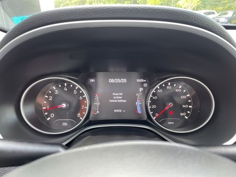 Used 2018 Jeep Compass Latitude w/ Popular Equipment Group image 17