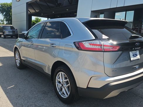 Used 2024 Ford Edge SEL AWD/4WD image 3