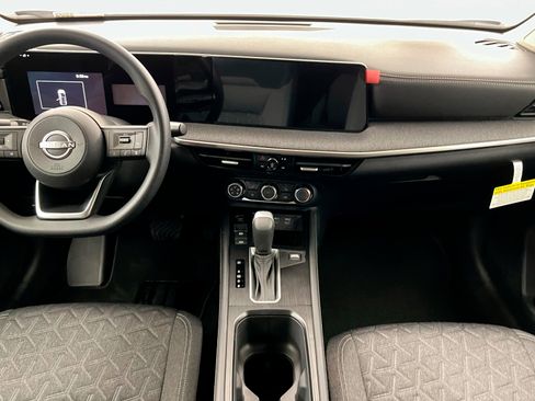 New 2025 Nissan Kicks SV w/ SV Premium Package image 13