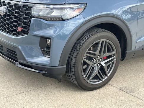 Used 2026 Ford Explorer ST w/ Sun And Sound Package image 8