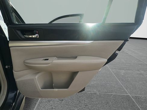 Used 2012 Subaru Outback 2.5i Premium w/ All-Weather Pkg image 16