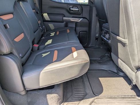 Used 2021 GMC Sierra 1500 AT4 w/ AT4 Value Package AWD/4WD image 26