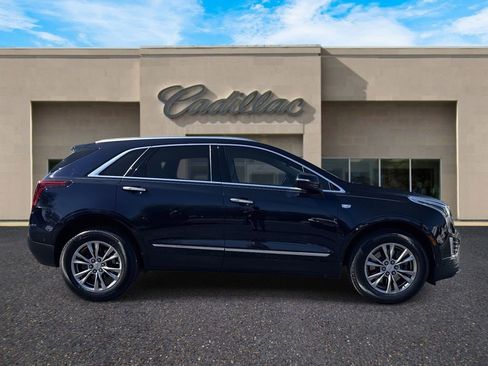 Certified 2021 Cadillac XT5 Premium Luxury image 2