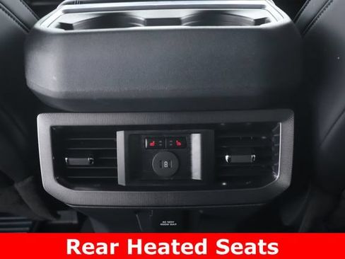 Used 2025 Ford F250 Platinum w/ FX4 Off-Road Package AWD/4WD image 32