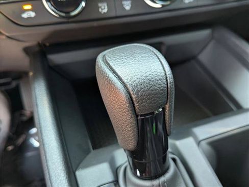 Used 2025 Honda Accord SE image 12