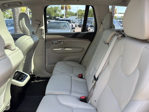 Used 2024 Volvo XC90 B6 Plus w/ Protection Package Premier AWD/4WD image 31
