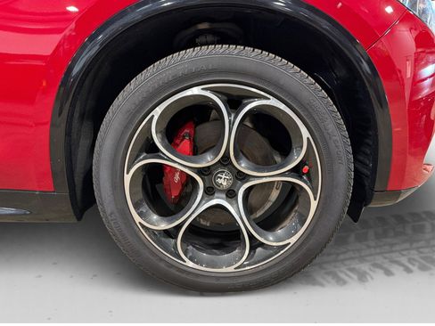 Used 2025 Alfa Romeo Stelvio Sprint w/ Veloce Package image 53