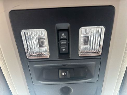 Used 2014 RAM 1500 Limited image 32