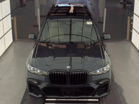 Used 2021 BMW X7 xDrive40i w/ M Sport Package AWD/4WD image 6