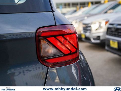 New 2026 Hyundai Venue SEL FWD image 11