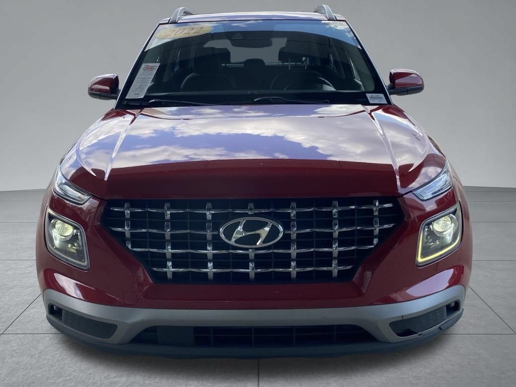 Used 2022 Hyundai Venue Limited FWD image 17
