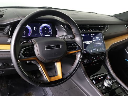 Used 2021 Jeep Grand Cherokee L Summit AWD/4WD image 29