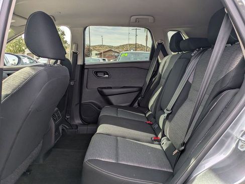 Used 2023 Nissan Rogue SV image 27