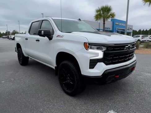 Used 2022 Chevrolet Silverado 1500 LT Trail Boss w/ LT Trail Boss Premium Package image 3