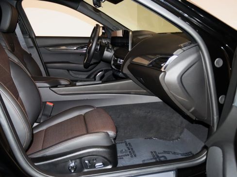 Used 2026 Cadillac CT5 Sport w/ Technology Package image 62