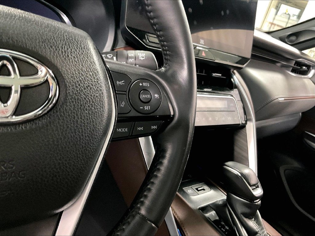 Used 2023 Toyota Venza Limited AWD/4WD image 24