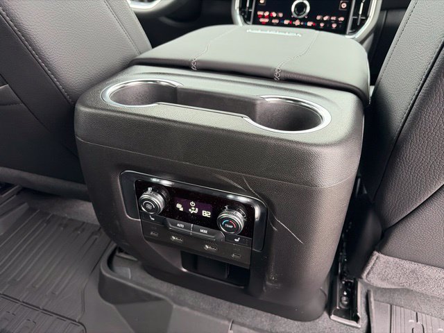 New 2026 GMC Yukon Denali w/ Denali Reserve Package AWD/4WD image 56