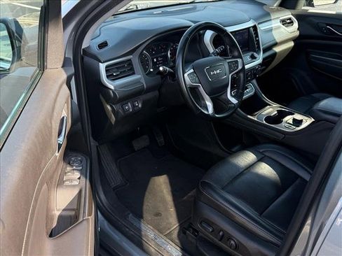 Used 2023 GMC Acadia SLT image 10