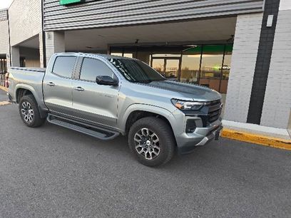 Used 2023 Chevrolet Colorado Z71 w/ Z71 Convenience Package 2