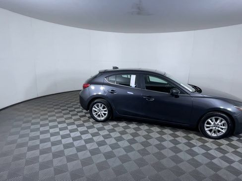 Used 2015 MAZDA MAZDA3 i Touring w/ Technology Package image 9
