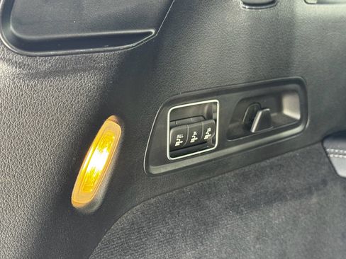 Used 2024 Mercedes-Benz GLS 450 450 4MATIC image 29