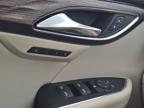 Certified 2023 Buick Envision Avenir image 22