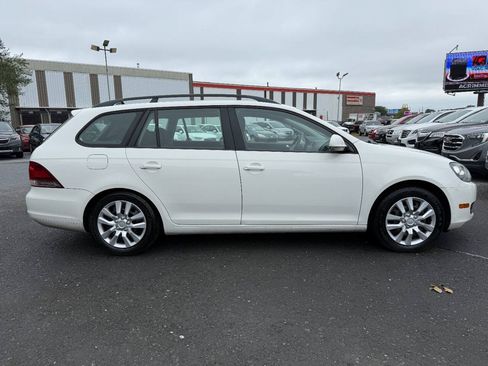 Used 2011 Volkswagen Jetta S FWD image 4
