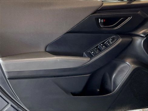 Used 2025 Subaru Crosstrek 2.0i Premium AWD/4WD image 9