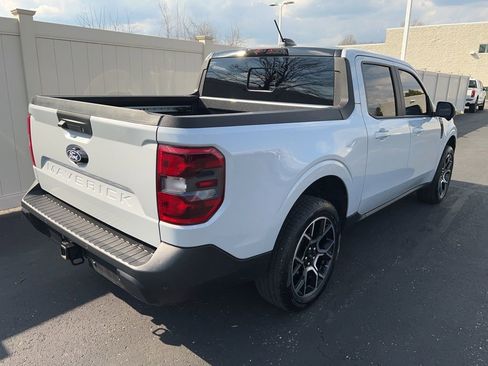 Used 2025 Ford Maverick Lariat image 3