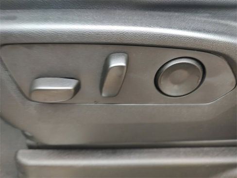 Used 2023 Chevrolet Tahoe LT image 28