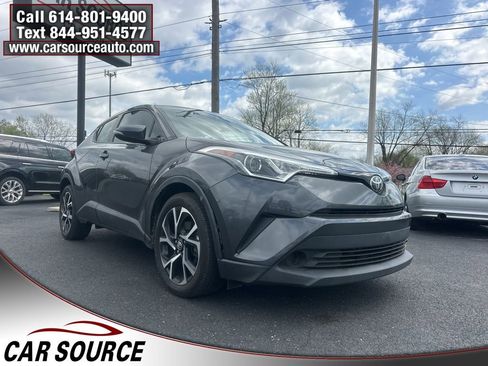 Used 2018 Toyota C-HR XLE image 3
