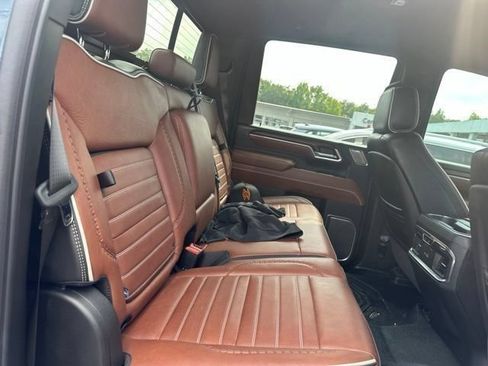 Certified 2026 GMC Sierra 2500 Denali Ultimate w/ Max Trailering Package AWD/4WD image 11
