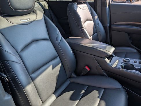 Used 2023 Cadillac XT4 Sport w/ LPO, Onyx Lite Package image 29