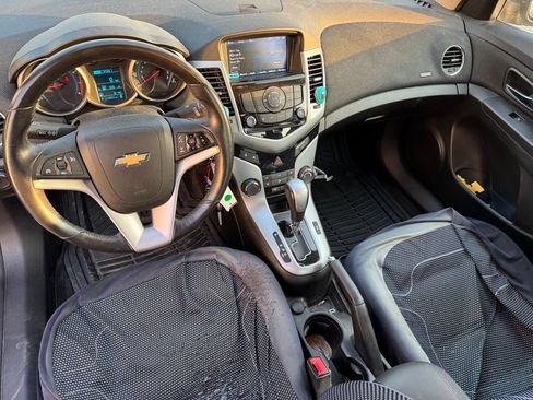 Used 2014 Chevrolet Cruze LT FWD image 6
