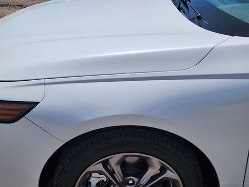 Used 2023 Honda Accord EX-L image 6