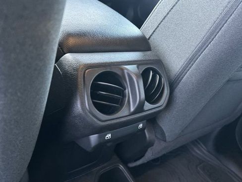 Certified 2024 Jeep Wrangler Willys image 27
