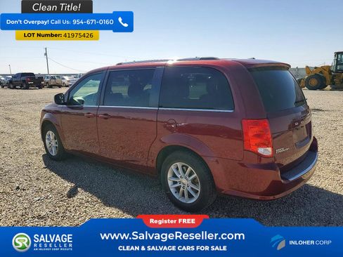 Used 2019 Dodge Grand Caravan SXT FWD image 3