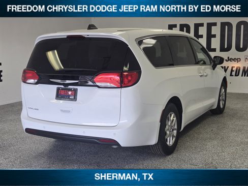 New 2026 Chrysler Voyager LX image 3