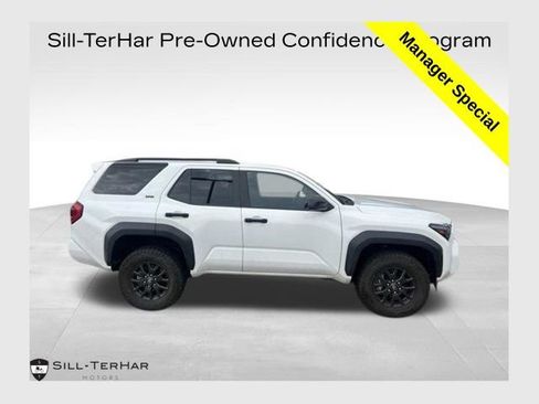Used 2025 Toyota 4Runner SR5 AWD/4WD image 1