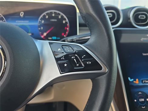 Used 2022 Mercedes-Benz C 300 Sedan image 22