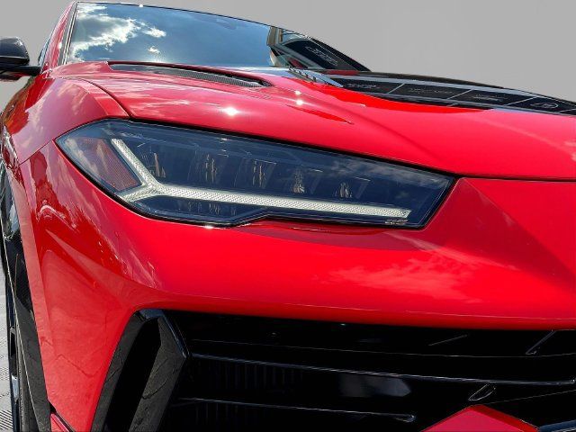 Used 2023 Lamborghini Urus Performante AWD/4WD image 31