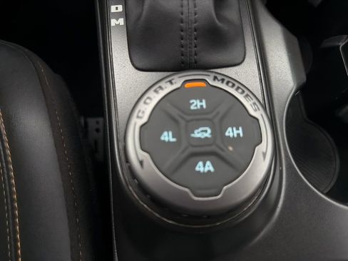 Used 2022 Ford Bronco Badlands image 24