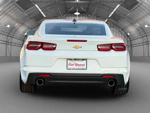 Used 2020 Chevrolet Camaro LT RWD image 6