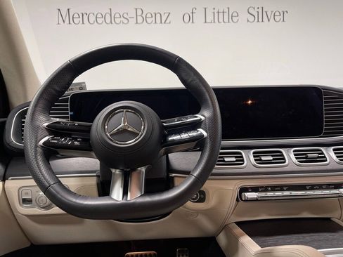 Used 2026 Mercedes-Benz GLS 450 GLS 450 image 31